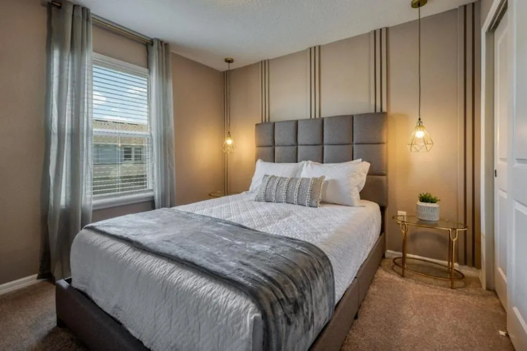 New 5 Bdrm Windsor Island Resort Four Corners