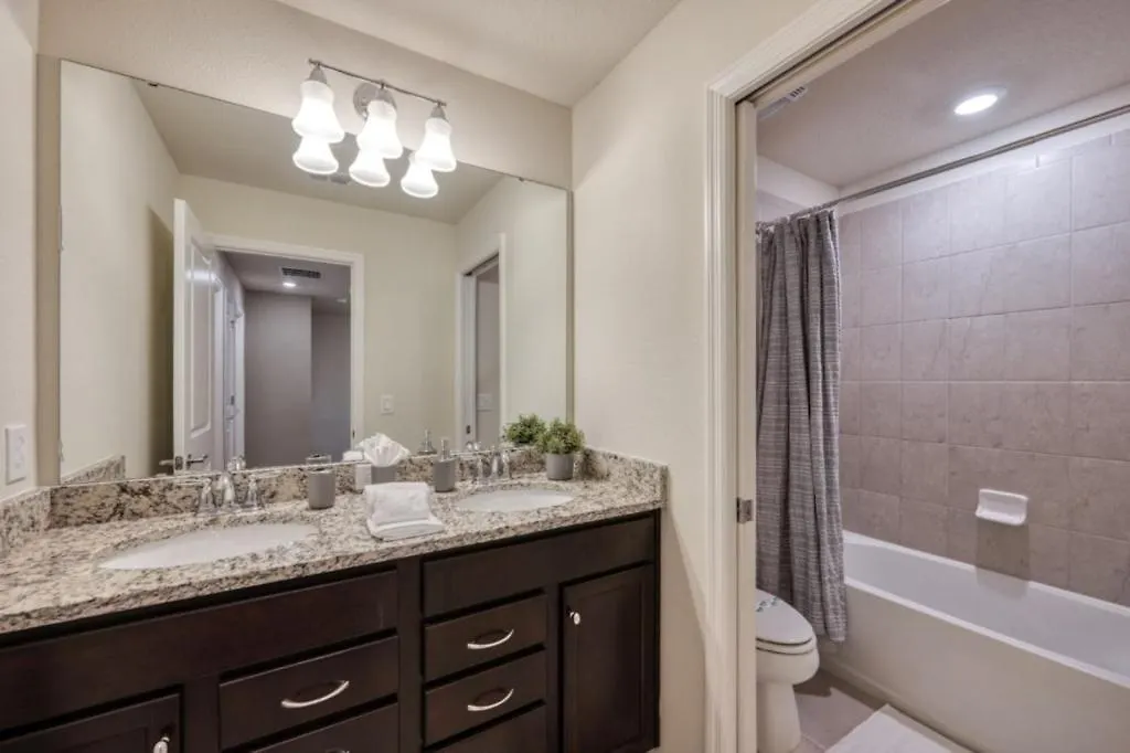 New 5 Bdrm Windsor Island Resort Four Corners