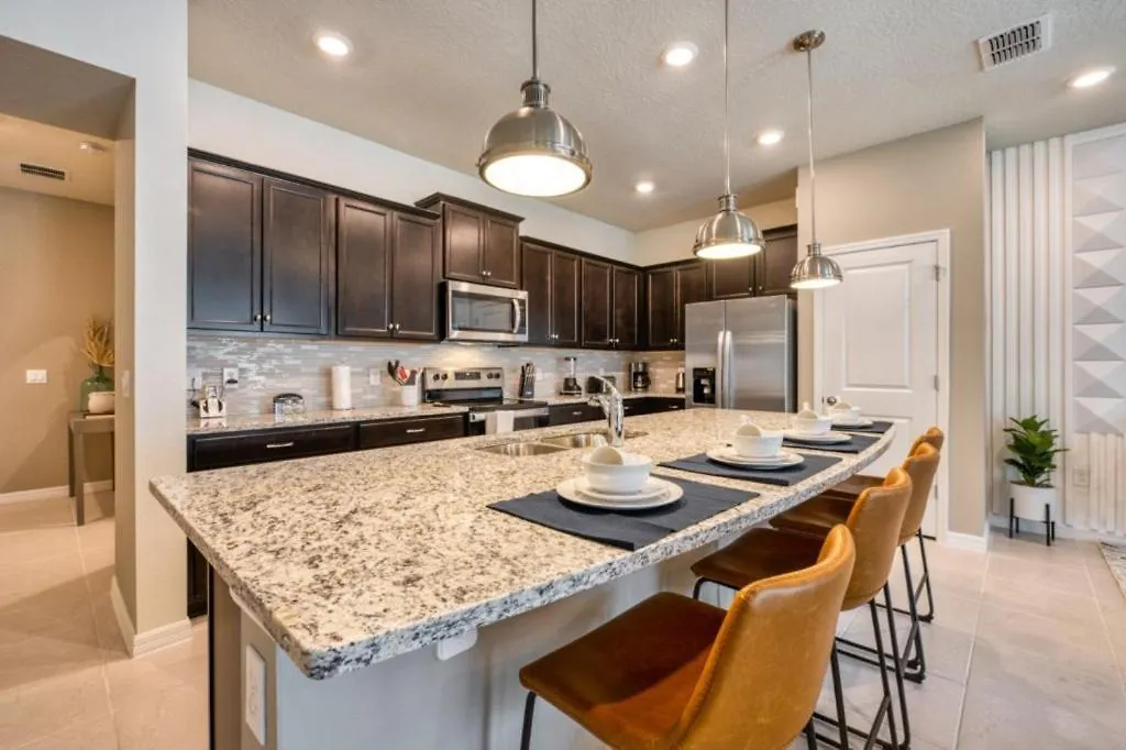 New 5 Bdrm Windsor Island Resort Four Corners